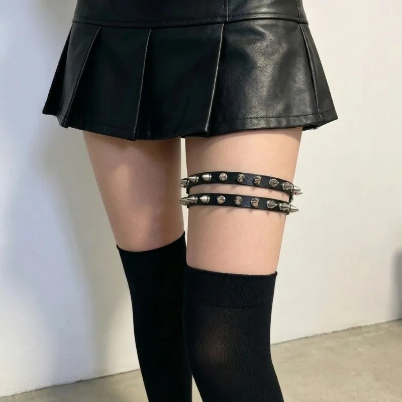Double Row Cone Spike Leg Gart - Garter Belt Set ulasan dan harga